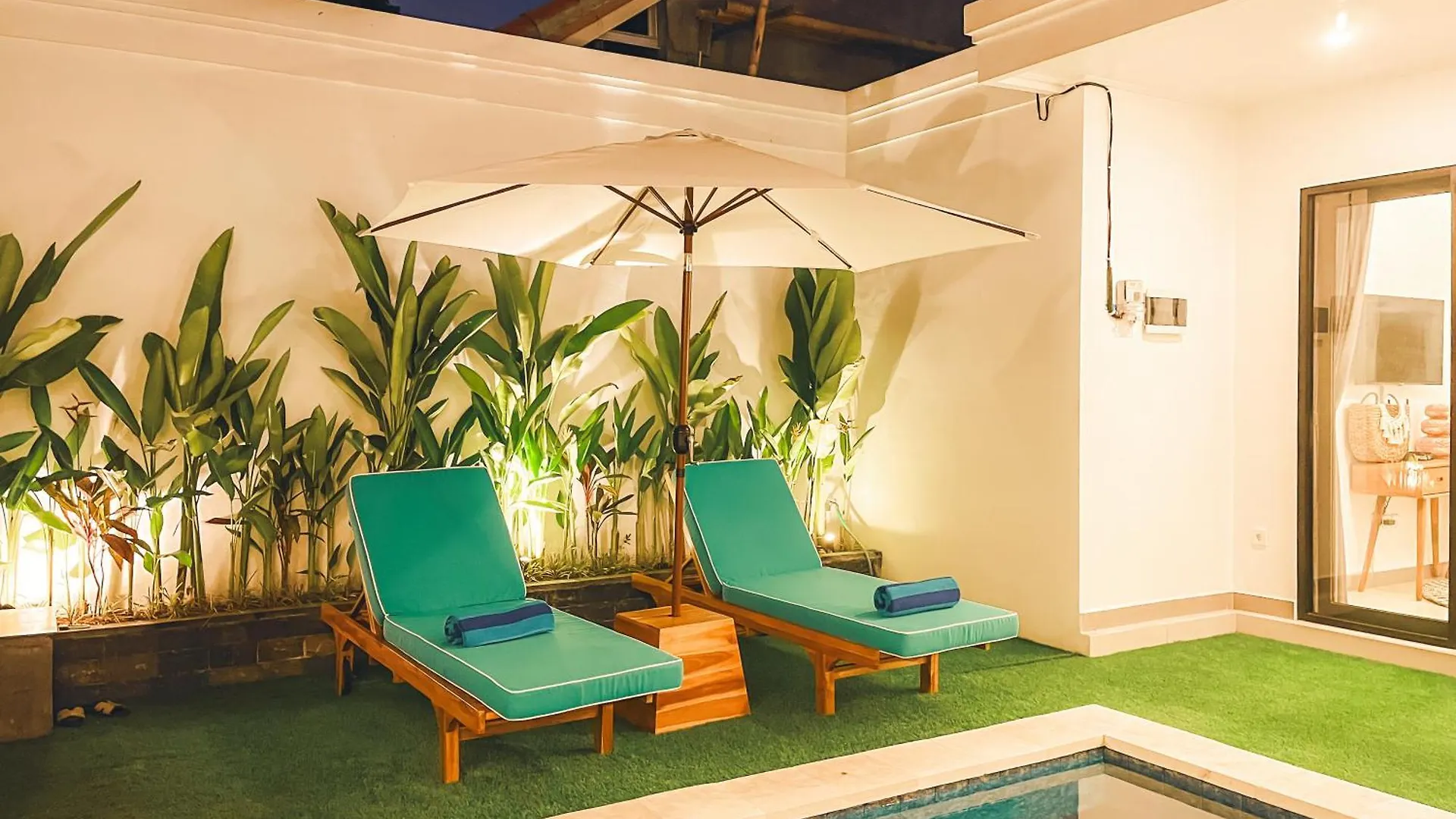 Villa Zanetta By Bali Asia Villa كيروبوكان